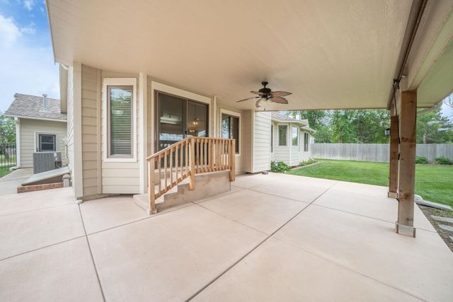 1607 N Woodridge Ct, Wichita, KS 67206
