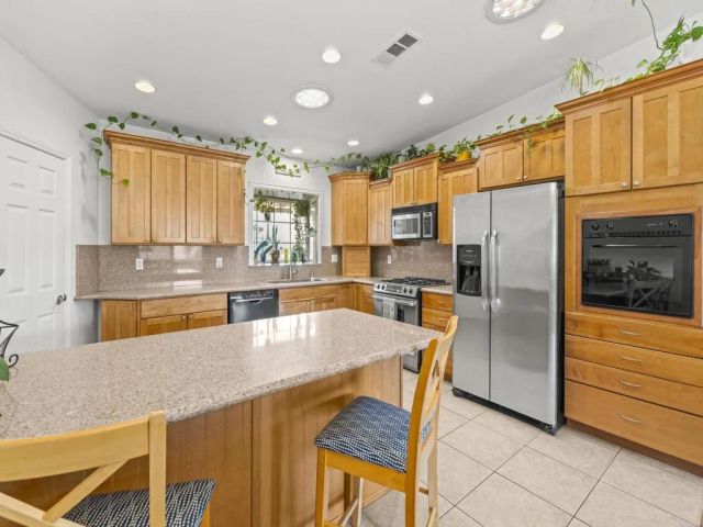 1840 S Tremont Street, Oceanside, CA 92054