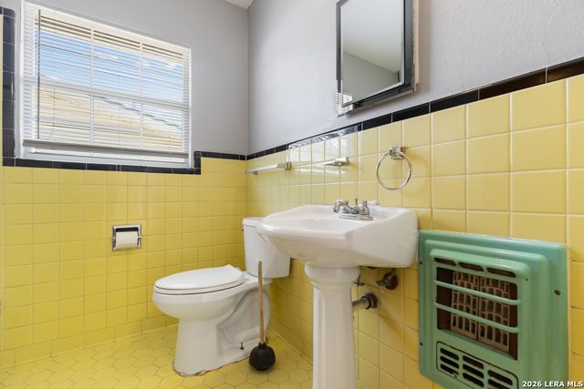 210 Dryden, San Antonio, TX 78213