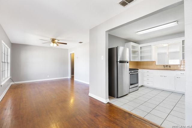 210 Dryden, San Antonio, TX 78213