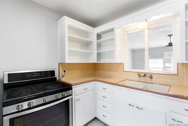 210 Dryden, San Antonio, TX 78213