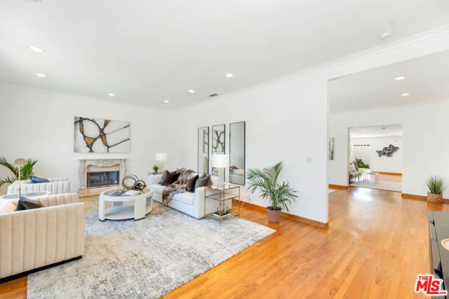 109 N Maple Drive, Beverly Hills, CA 90210