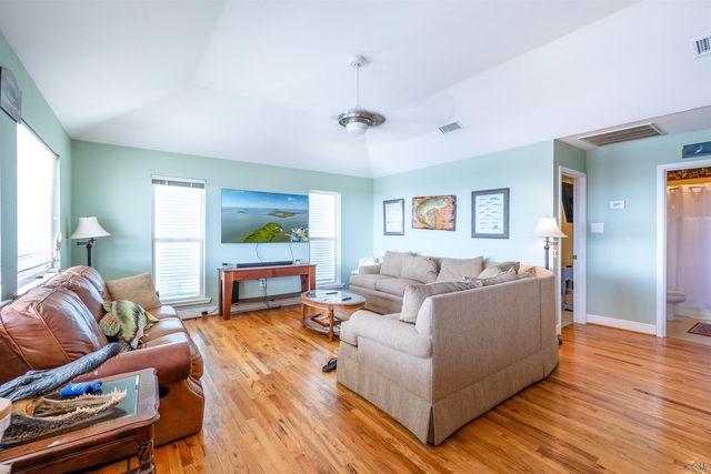 8213 Redfish St, Chauvin, LA 70344