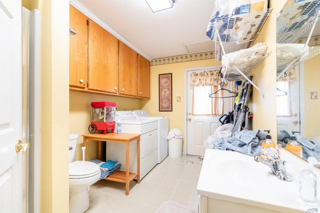 8213 Redfish St, Chauvin, LA 70344