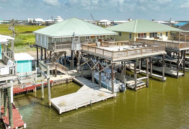 8213 Redfish St, Chauvin, LA 70344