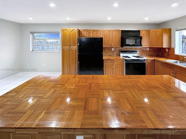 15041 SW 147th Pl, Miami, FL 33196