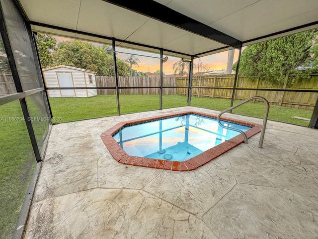 15041 SW 147th Pl, Miami, FL 33196