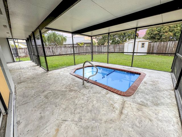 15041 SW 147th Pl, Miami, FL 33196