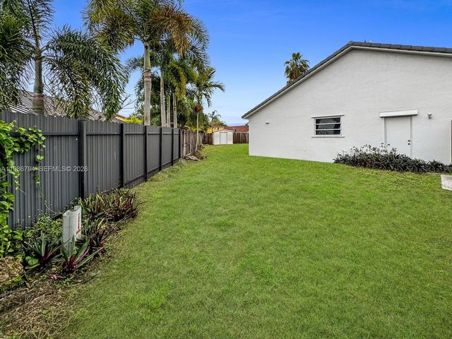 15041 SW 147th Pl, Miami, FL 33196