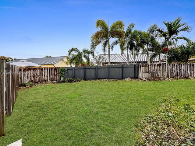 15041 SW 147th Pl, Miami, FL 33196