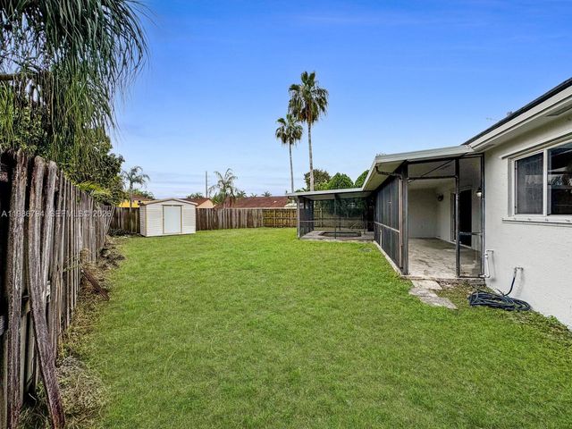 15041 SW 147th Pl, Miami, FL 33196