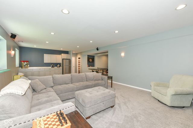 8465 Abernethy Lane, Brownsburg, IN 46112