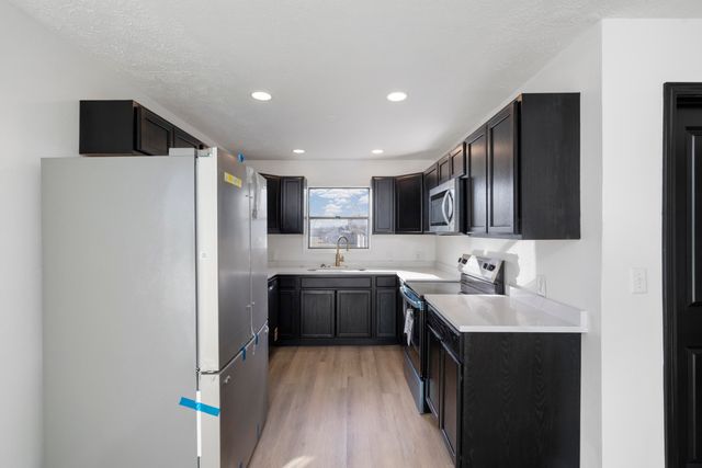 108 W Walnut Street, Nixa, MO 65714