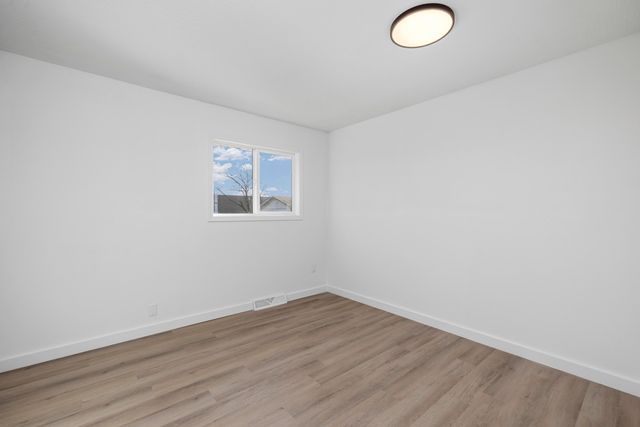 108 W Walnut Street, Nixa, MO 65714