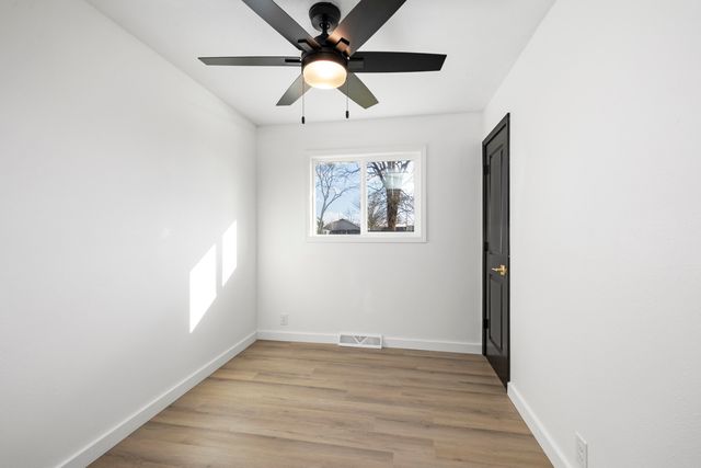 108 W Walnut Street, Nixa, MO 65714