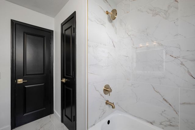 108 W Walnut Street, Nixa, MO 65714