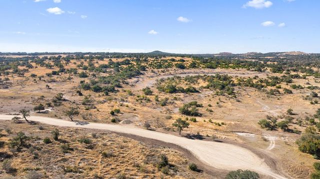 2482 Ranch Road 2721, Blanco, TX 78636