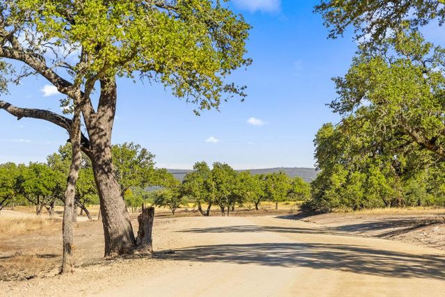 2482 Ranch Road 2721, Blanco, TX 78636