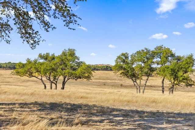 2482 Ranch Road 2721, Blanco, TX 78636