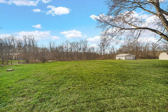 226 N 500 W, Valparaiso, IN 46385