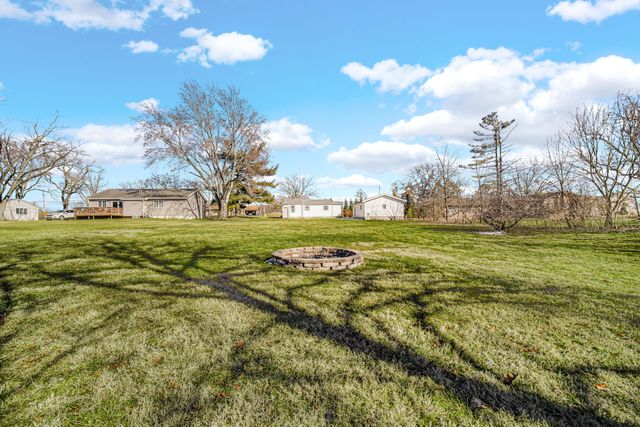 226 N 500 W, Valparaiso, IN 46385