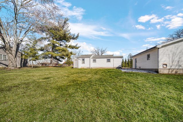 226 N 500 W, Valparaiso, IN 46385