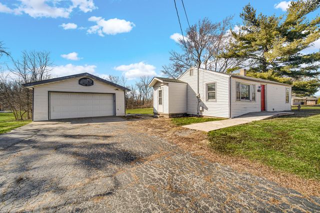 226 N 500 W, Valparaiso, IN 46385