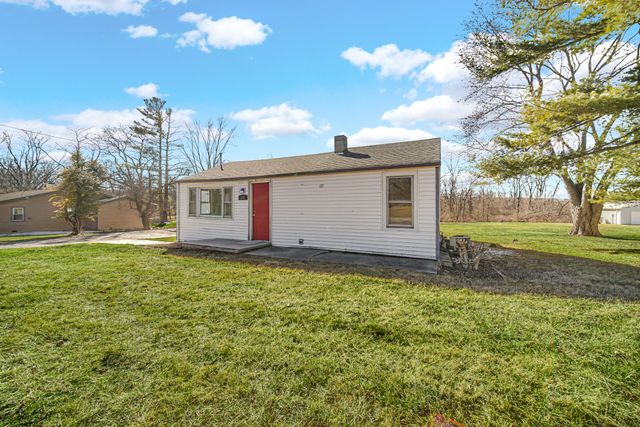 226 N 500 W, Valparaiso, IN 46385
