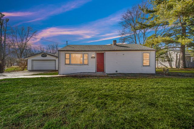 226 N 500 W, Valparaiso, IN 46385