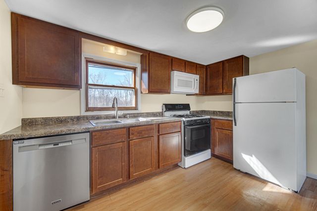 226 N 500 W, Valparaiso, IN 46385