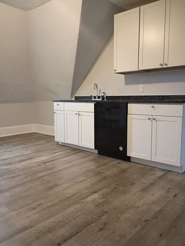 104 Park St 3, Attleboro, MA 02703