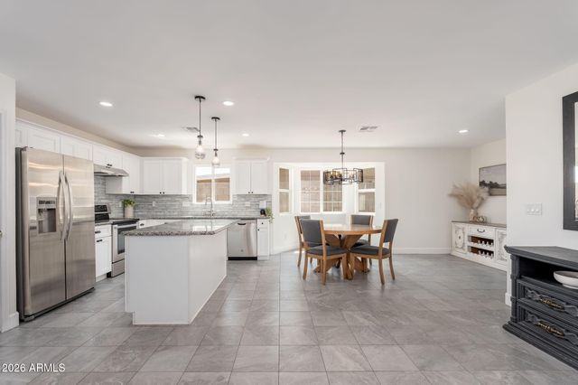 7238 W PALO VERDE Avenue, Peoria, AZ 85345