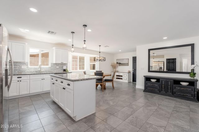 7238 W PALO VERDE Avenue, Peoria, AZ 85345