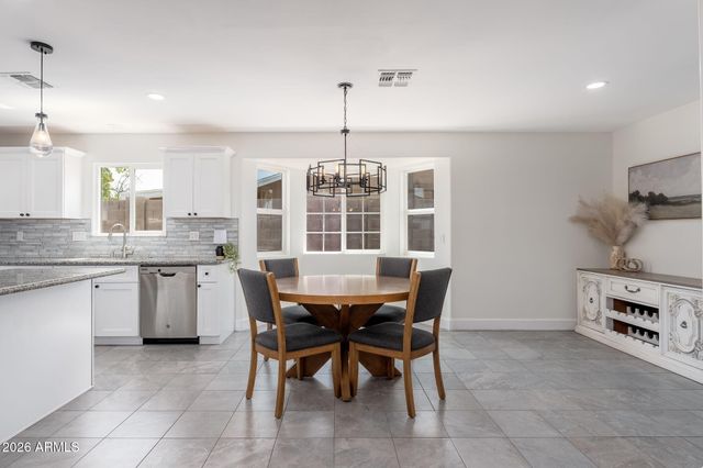 7238 W PALO VERDE Avenue, Peoria, AZ 85345