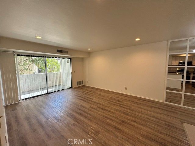 700 W 3rd, Santa Ana, CA 92701