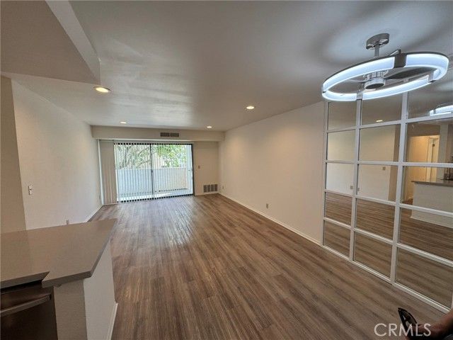 700 W 3rd, Santa Ana, CA 92701