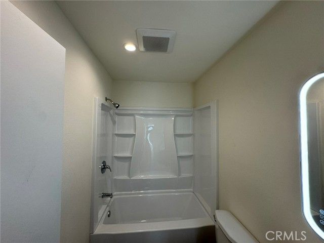 700 W 3rd, Santa Ana, CA 92701