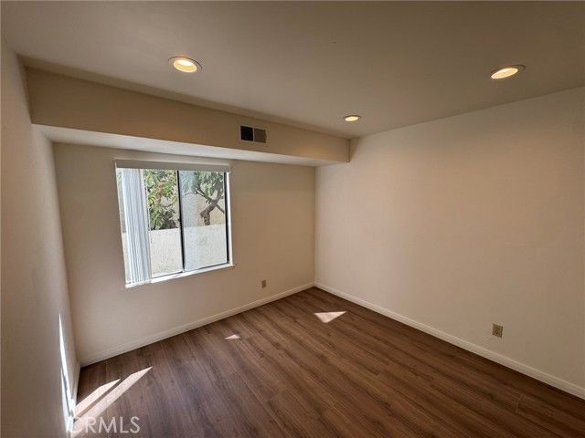 700 W 3rd, Santa Ana, CA 92701