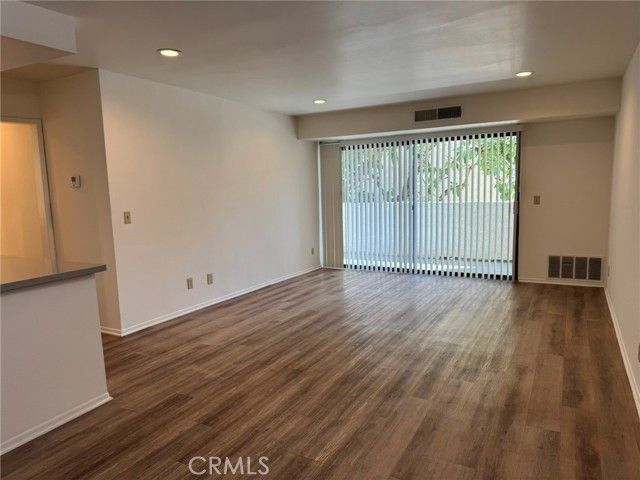 700 W 3rd, Santa Ana, CA 92701