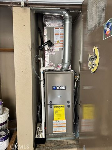 700 W 3rd, Santa Ana, CA 92701