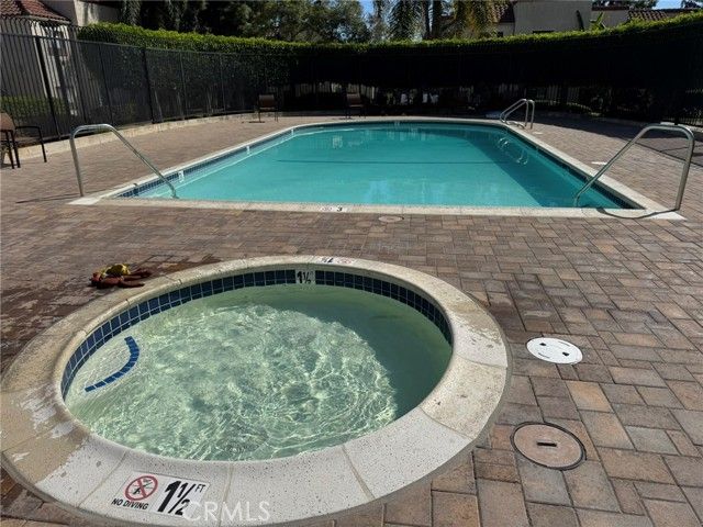 700 W 3rd, Santa Ana, CA 92701