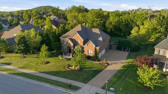 1816 Tiverton Pl, Brentwood, TN 37027
