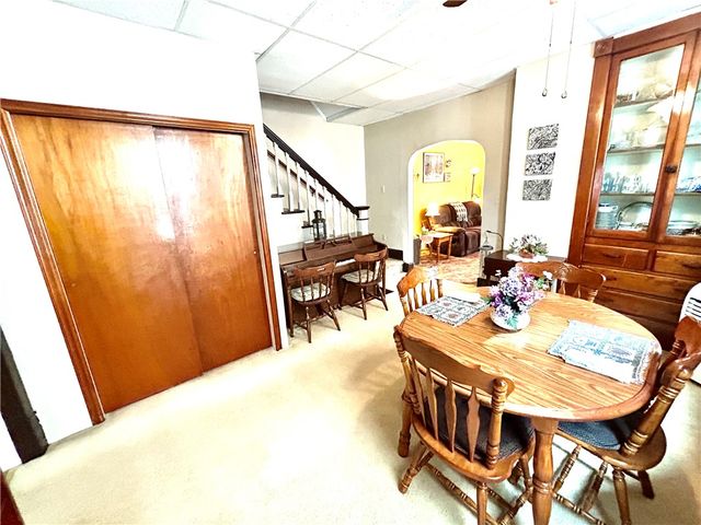 1206 Chestnut St, Connellsville, PA 15425