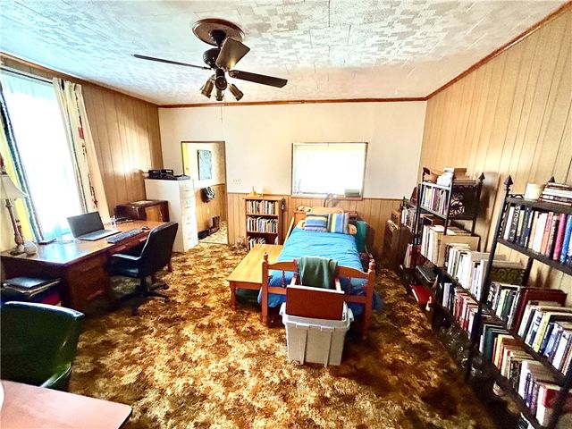 1206 Chestnut St, Connellsville, PA 15425