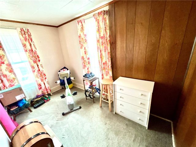 1206 Chestnut St, Connellsville, PA 15425