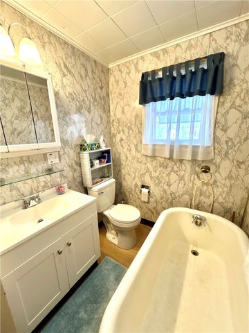 1206 Chestnut St, Connellsville, PA 15425