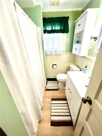 1206 Chestnut St, Connellsville, PA 15425