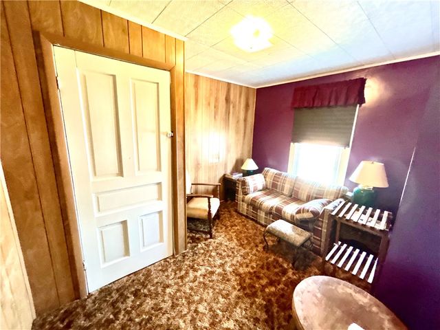 1206 Chestnut St, Connellsville, PA 15425