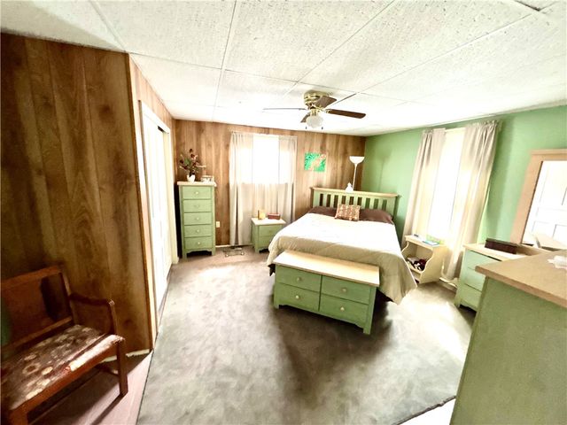 1206 Chestnut St, Connellsville, PA 15425