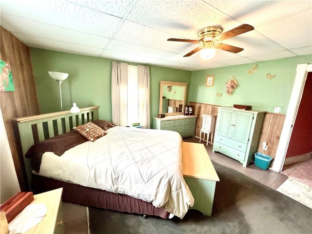 1206 Chestnut St, Connellsville, PA 15425